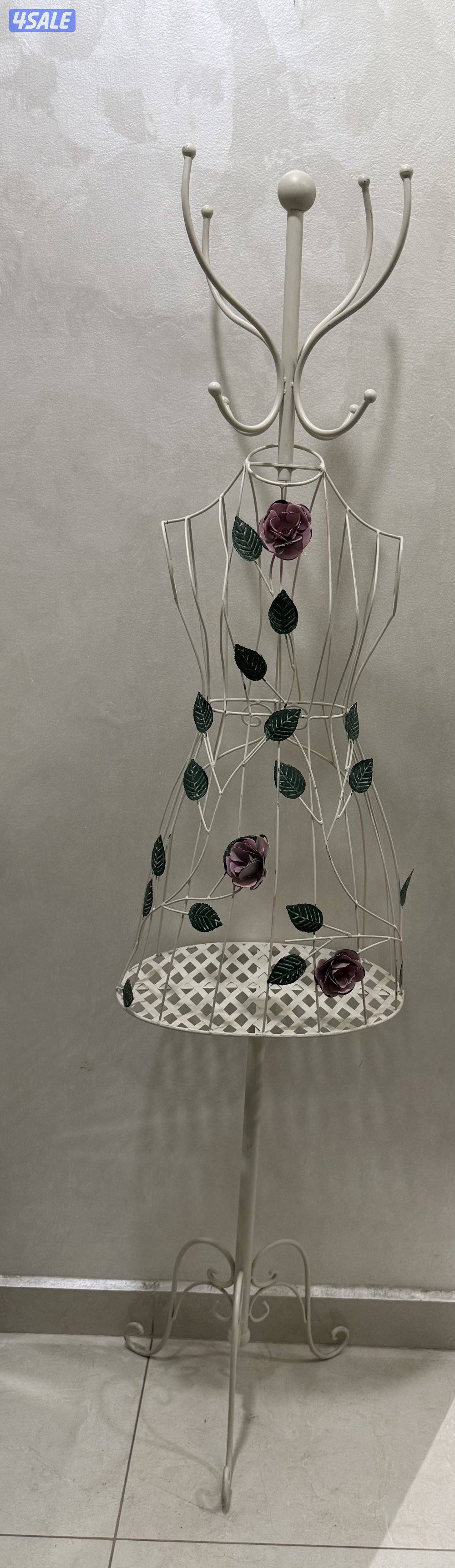 مانيكان للبيع بحاله ممتازة1