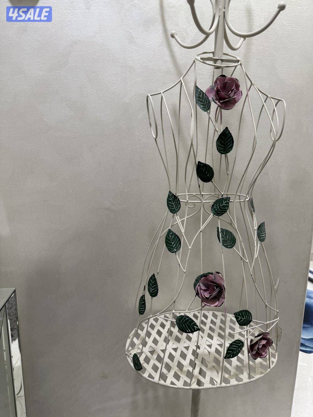 مانيكان للبيع بحاله ممتازة2