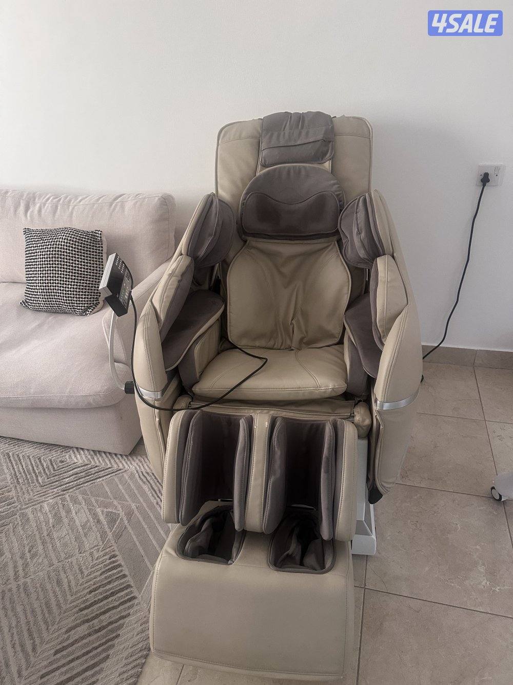 كرسي مساج في حاله جيده0