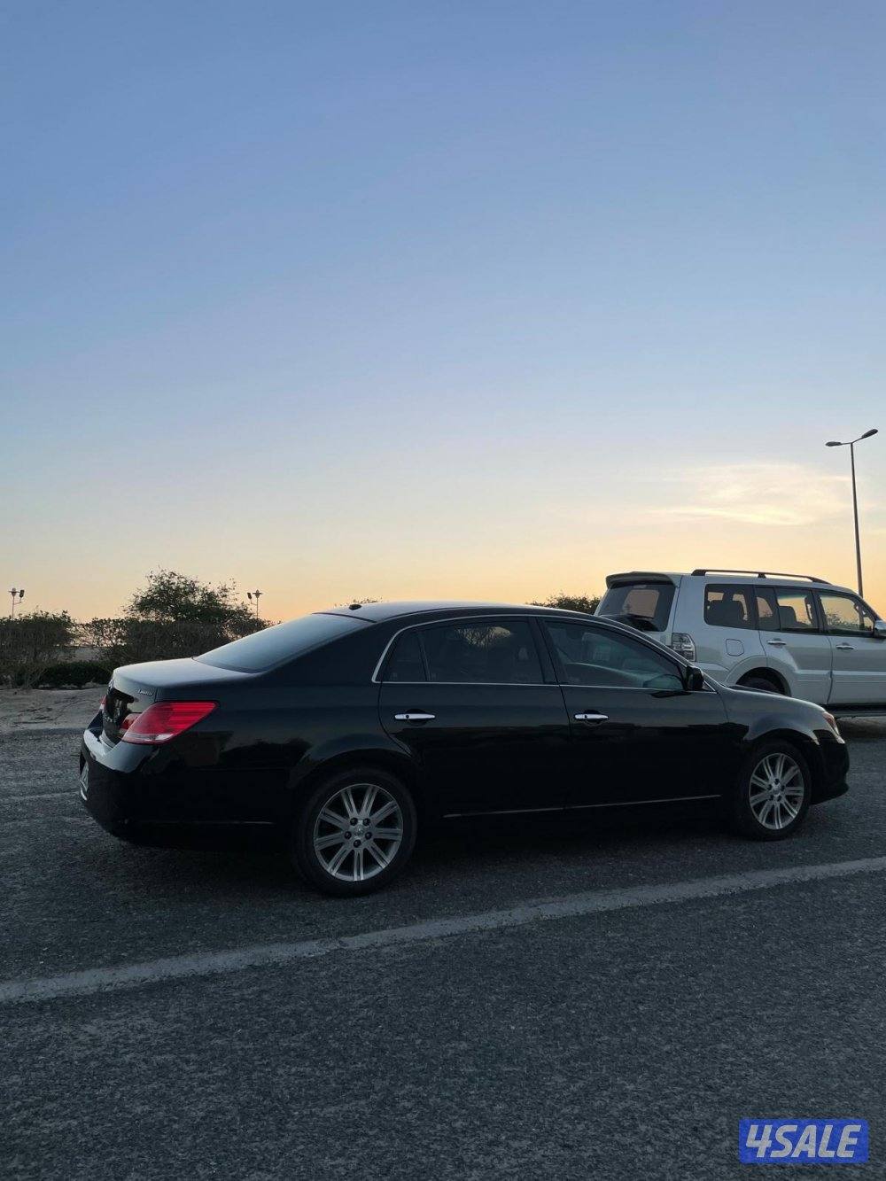 تويوتا افالون 20101