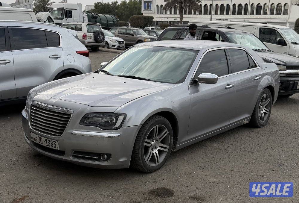 كرايسلر c300 موديل 2013 8 سلندر1