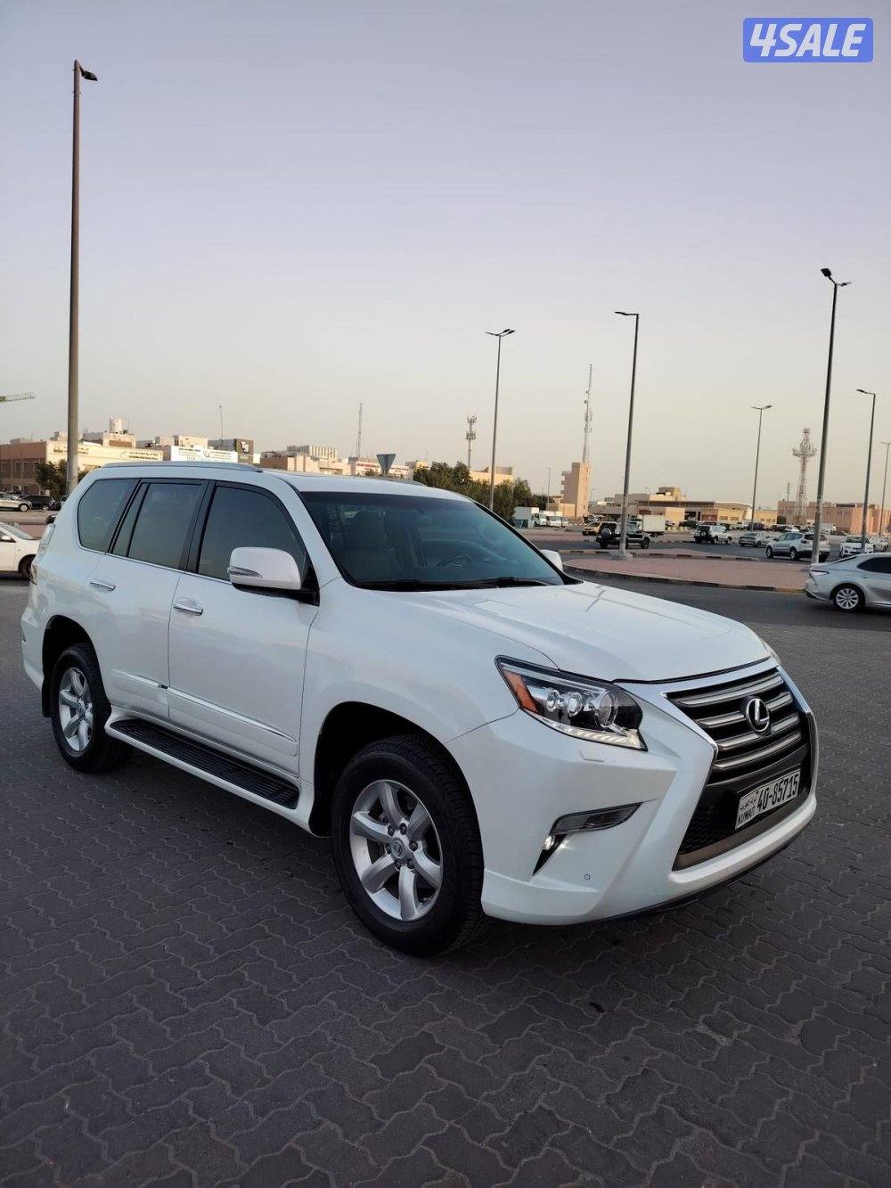 لكزس GX460 الساير 2017 بحاله نادره عداد 85 الف0