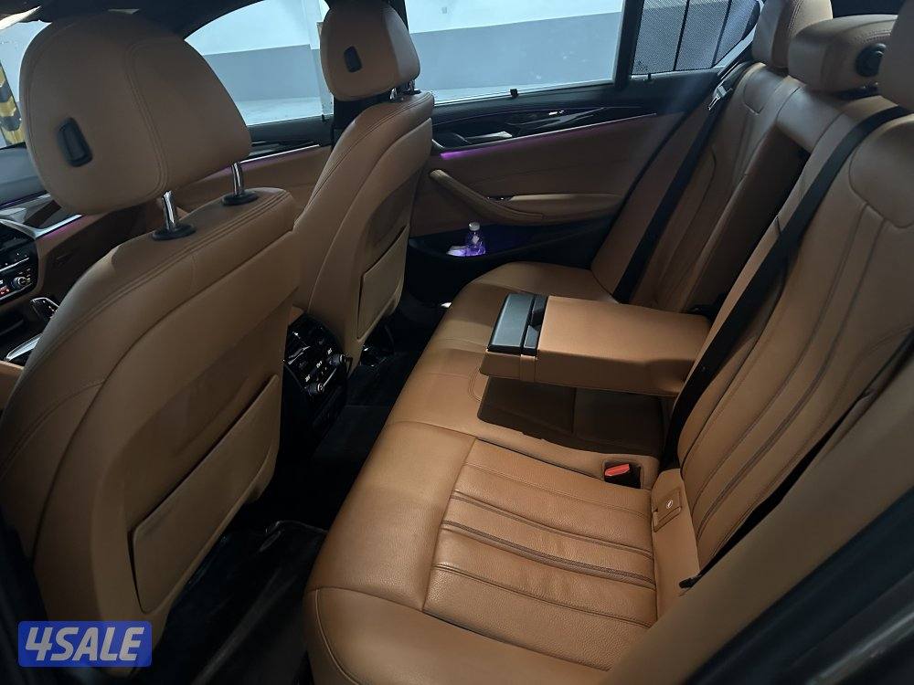 Saling 2018 bmw 530i in very good condition. Well maintained,9