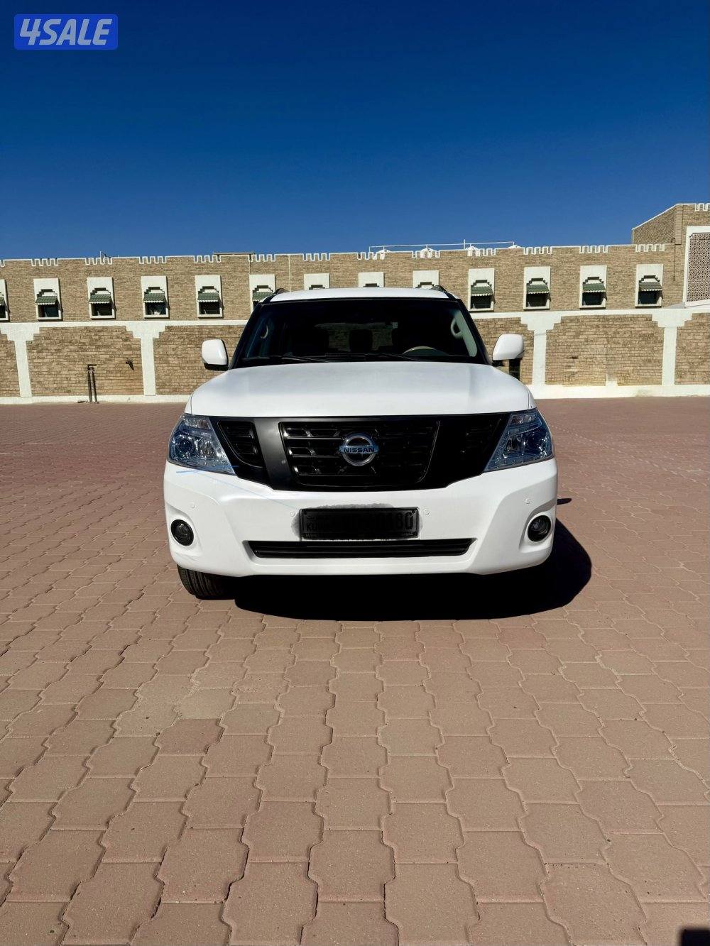 للبيع نيسان باترول 2012 الي يدور النظيف2