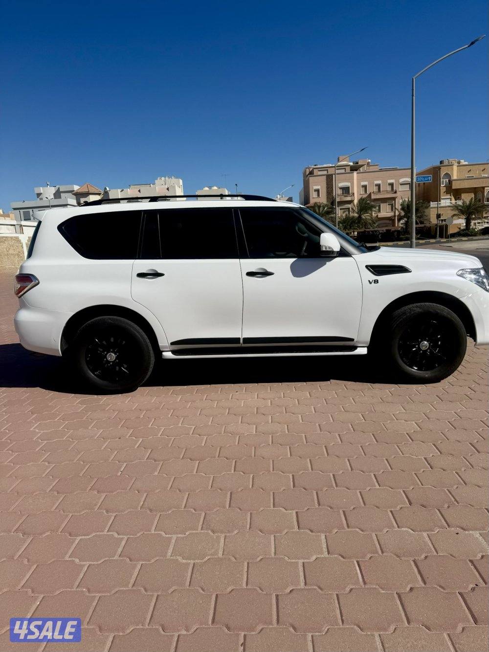 للبيع نيسان باترول 2012 الي يدور النظيف3