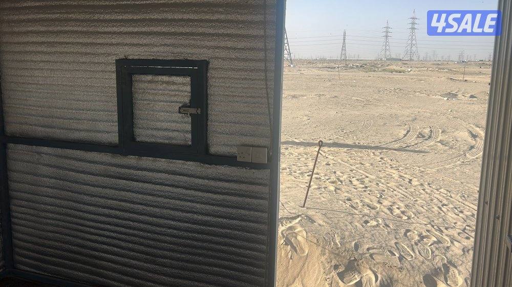 ثلاث شاليهات صغار دورة مياه مع غرفتين4