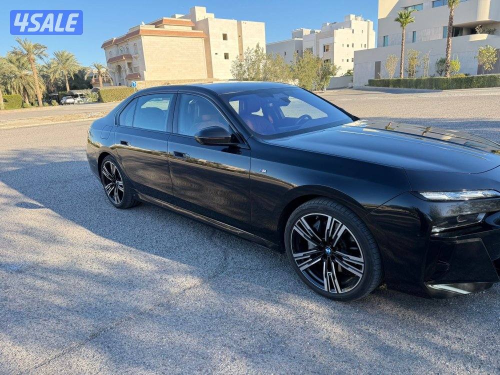 BMW740i ام بور كت0