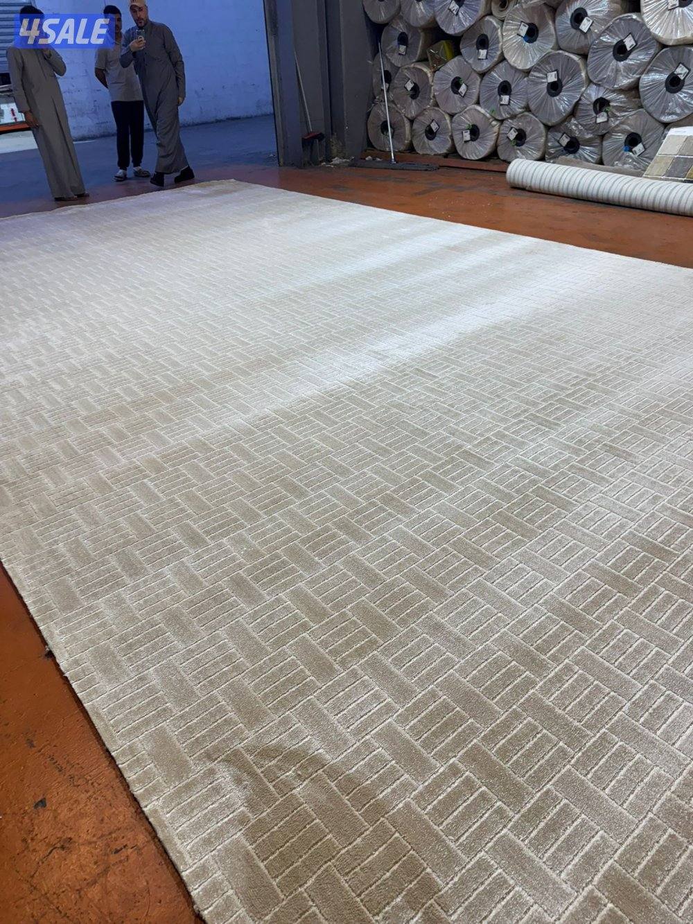 السجاد  ماركات. عالية +++  باسعار  مغرية  تنزيلات كل يوم يوجد لدينا  س0