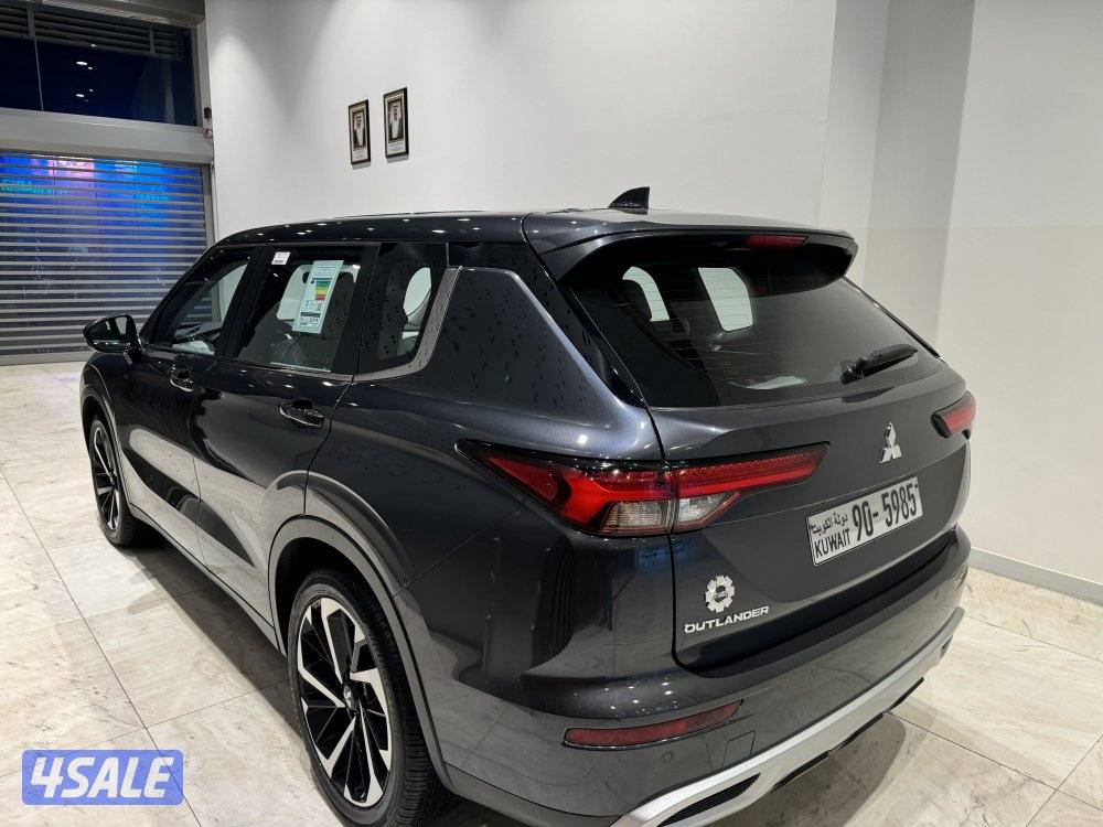 Mitsubishi Outlander3