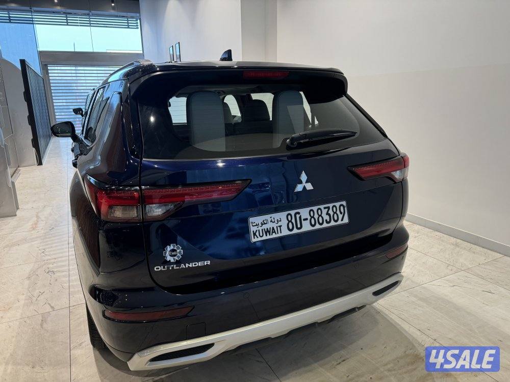 Mitsubishi Outlander4