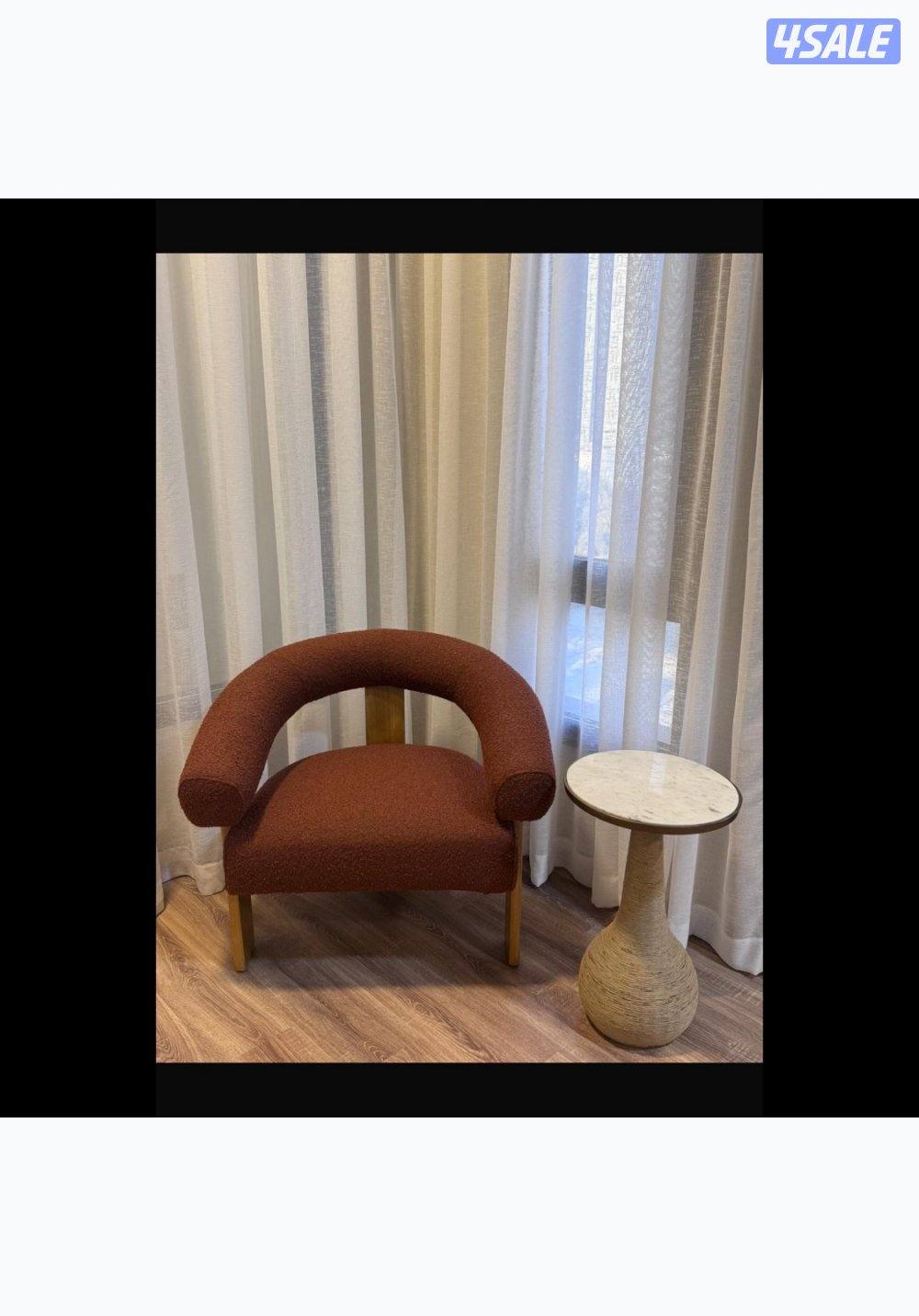كرسي و طاوله0