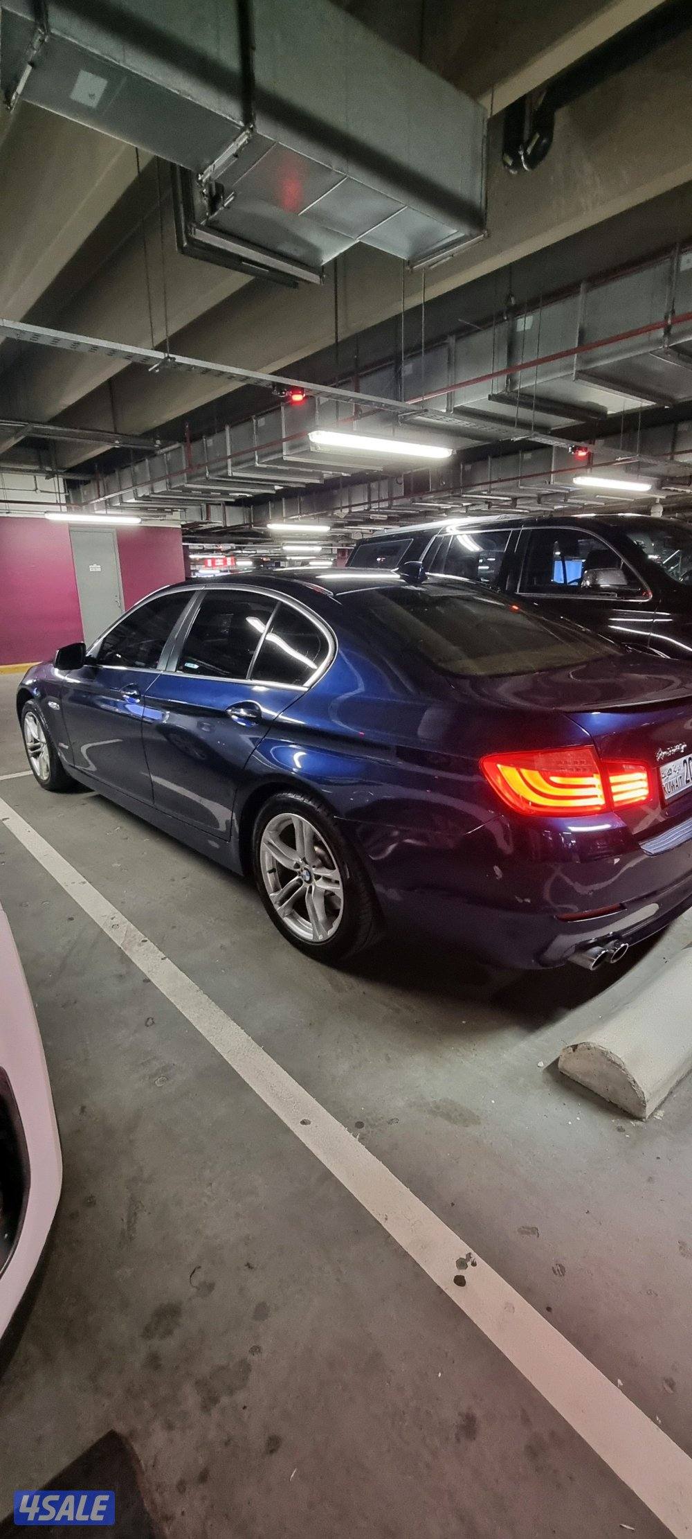 بی ام دبلیو 530i أزرق 6سلندر4