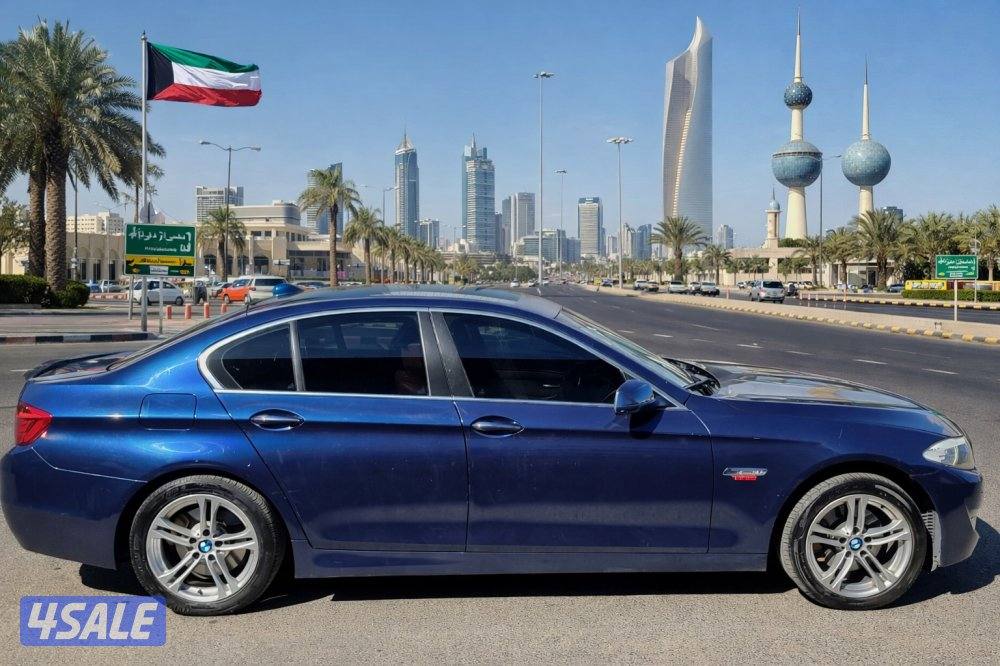 بی ام دبلیو 530i أزرق 6سلندر11