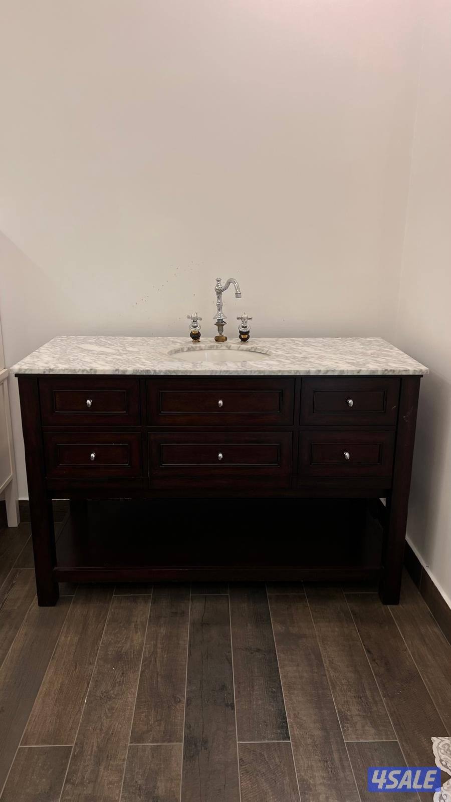 اثاث مستعمل طاوله واحده جديده1