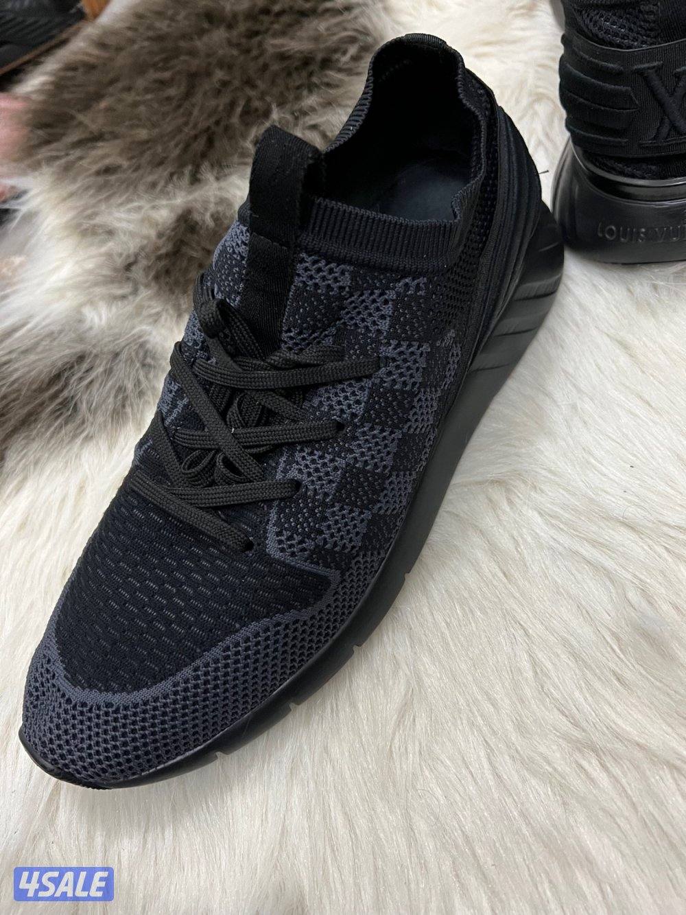 Lv اصلي مقاس ٤٢ونص2