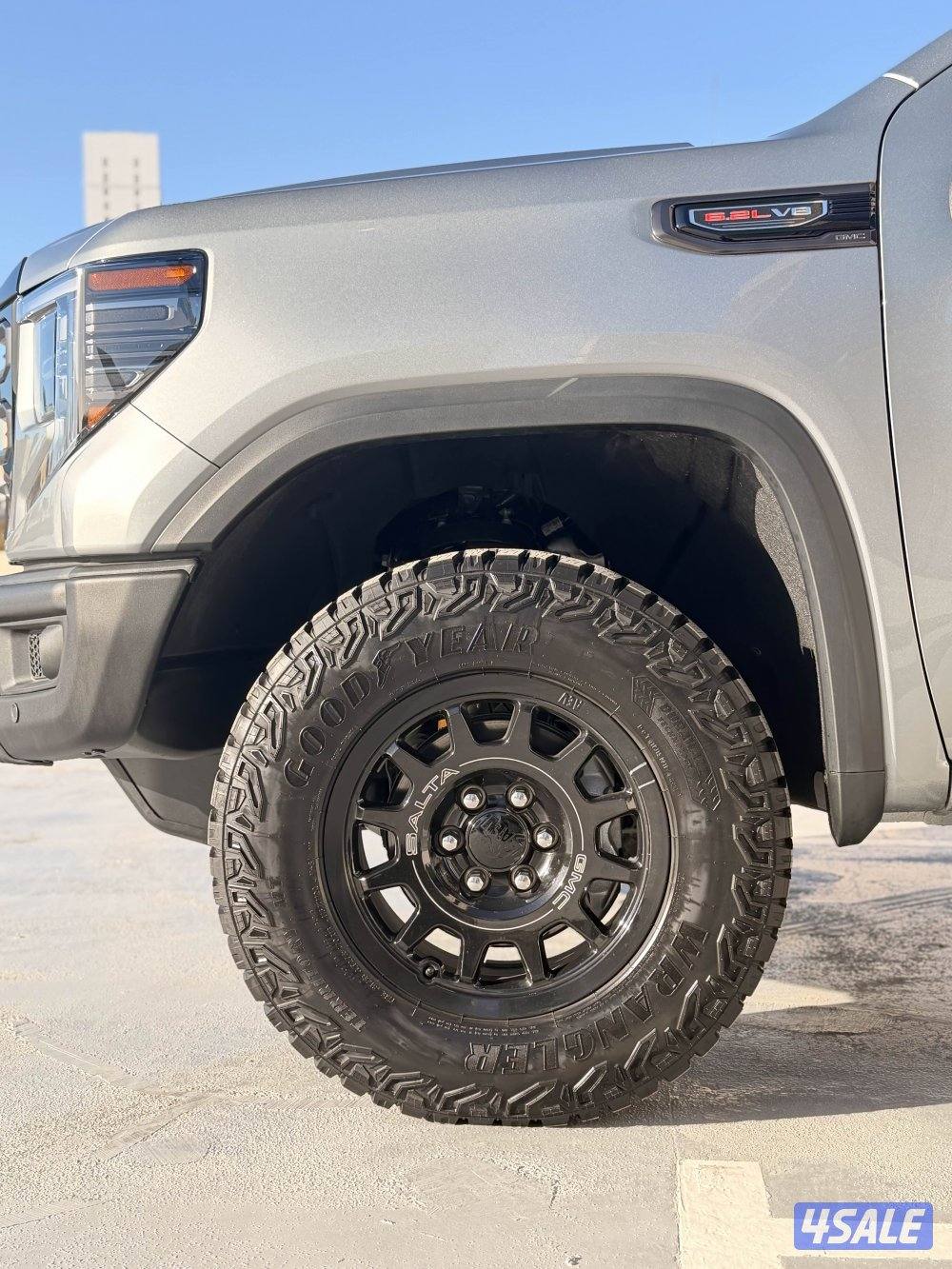 للبيع سيرا اصفار  AT4X قمارتين6