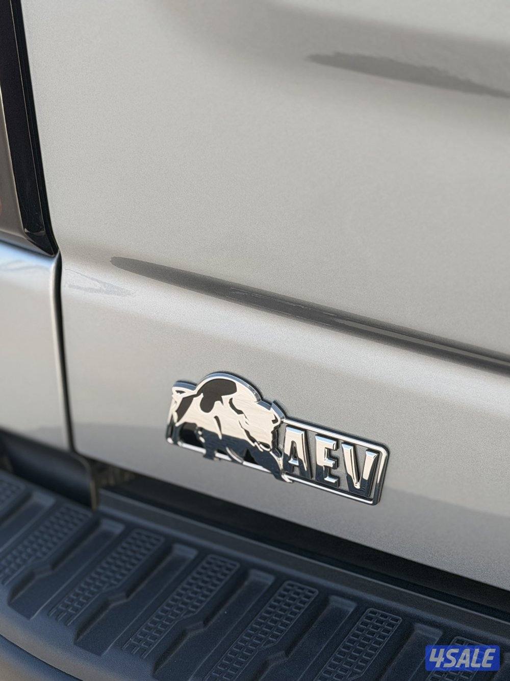 للبيع سيرا اصفار  AT4X قمارتين7