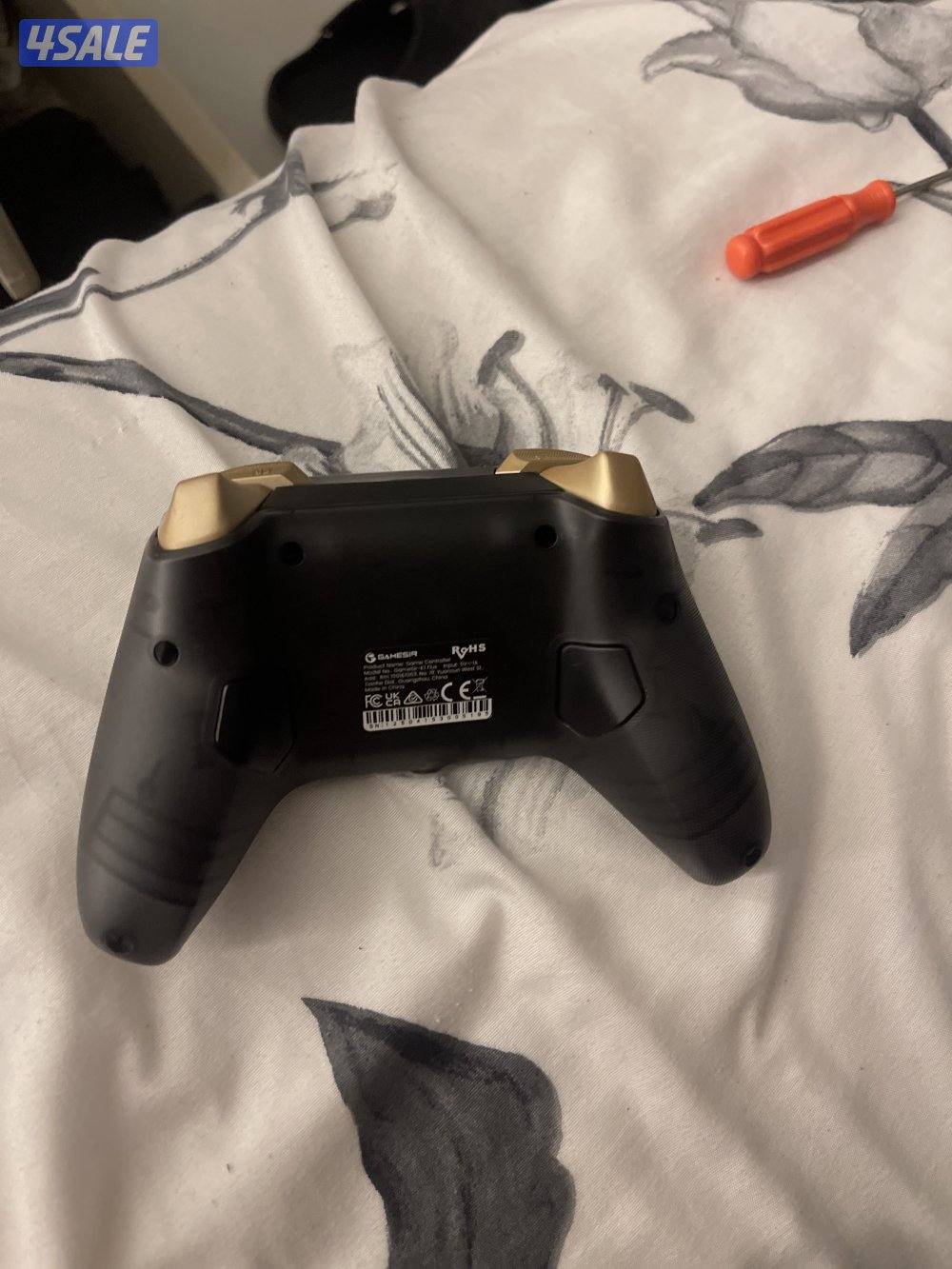 ‏يده Xbox نظيف بس أبي أبيعها3