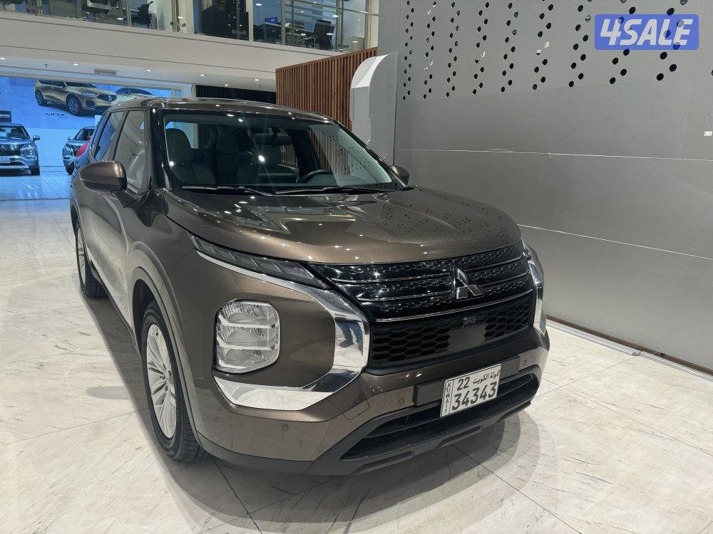 Mitsubishi Outlander1