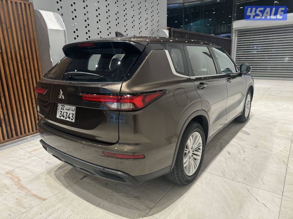 Mitsubishi Outlander2