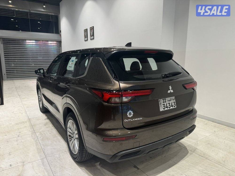 Mitsubishi Outlander3