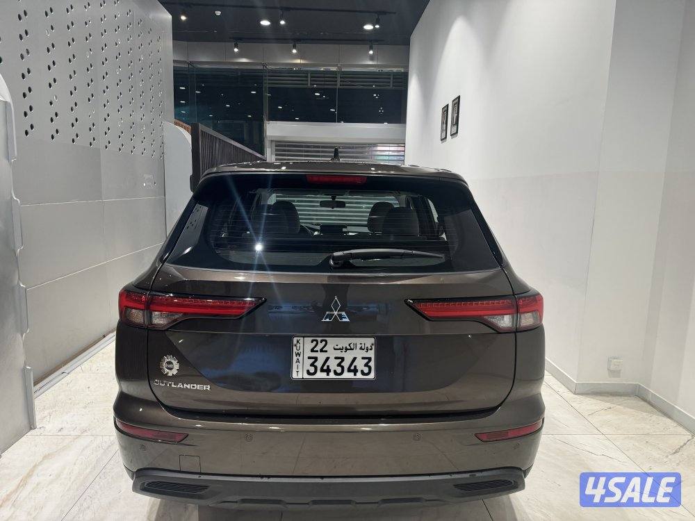 Mitsubishi Outlander4