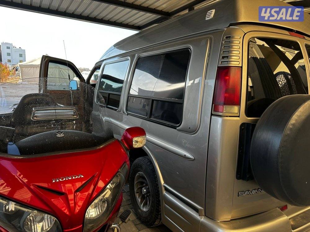 للبيع فان جي ام اس 2000 شرط الفحص ماشي 150 الف2