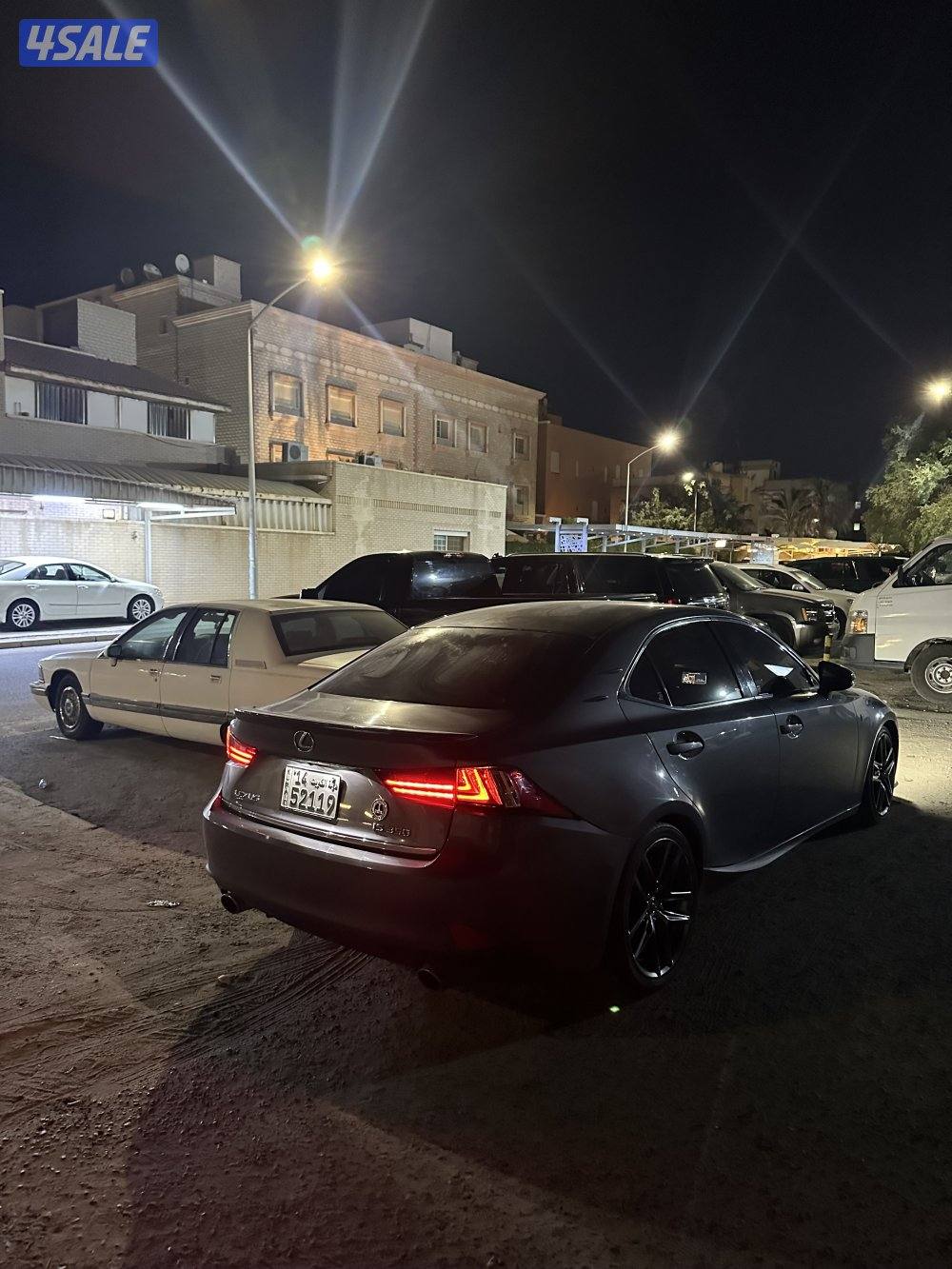 لكسز is350F sport  ماشي ١٧٤ شرط الفحص قير مكينه شاصي2