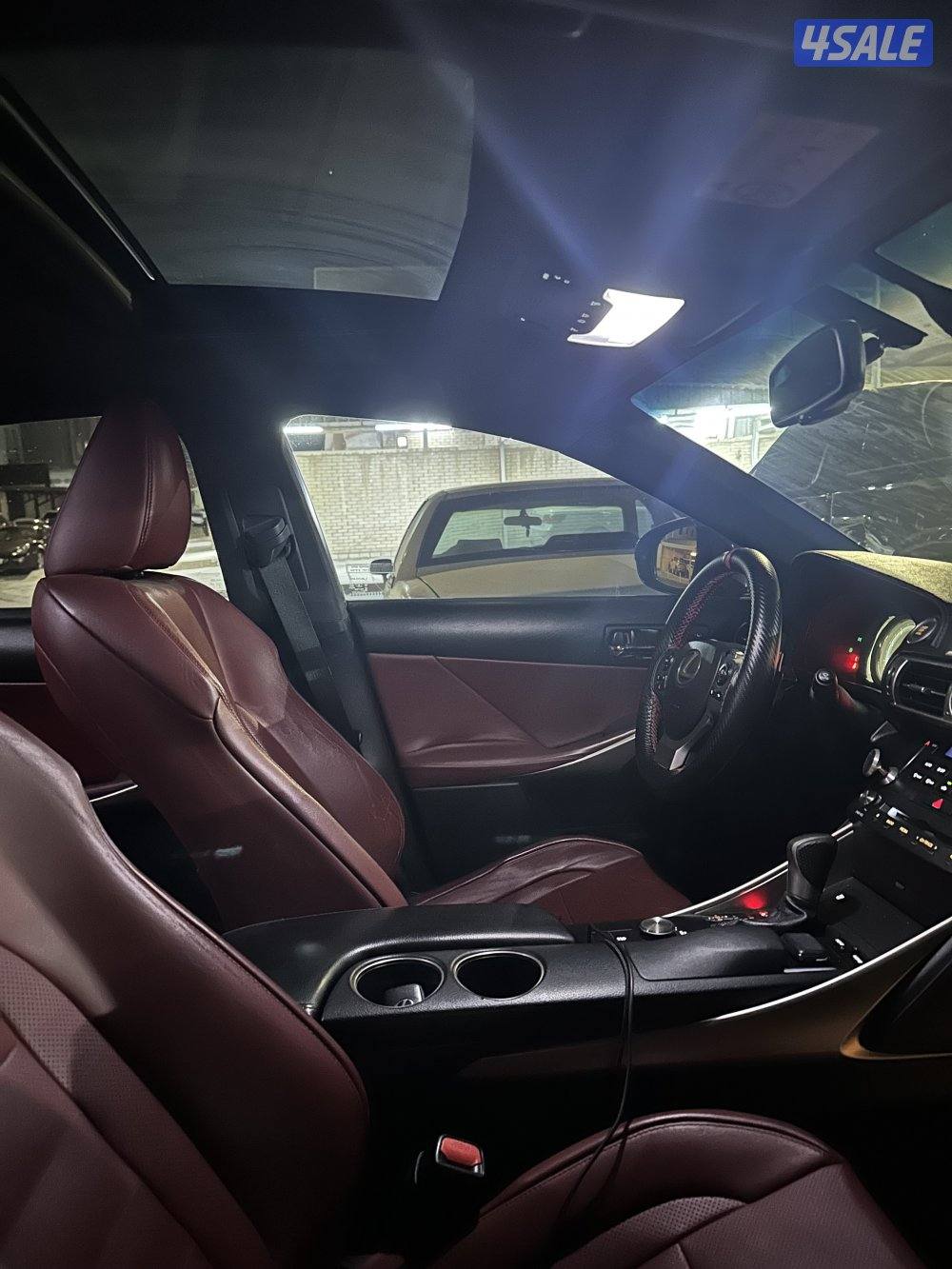 لكسز is350F sport  ماشي ١٧٤ شرط الفحص قير مكينه شاصي4