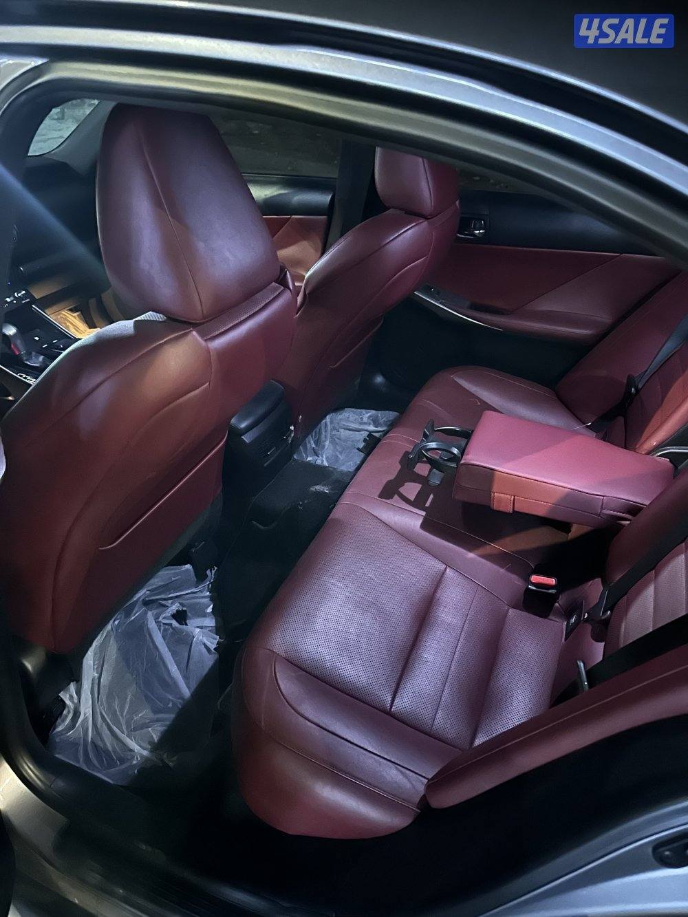 لكسز is350F sport  ماشي ١٧٤ شرط الفحص قير مكينه شاصي5