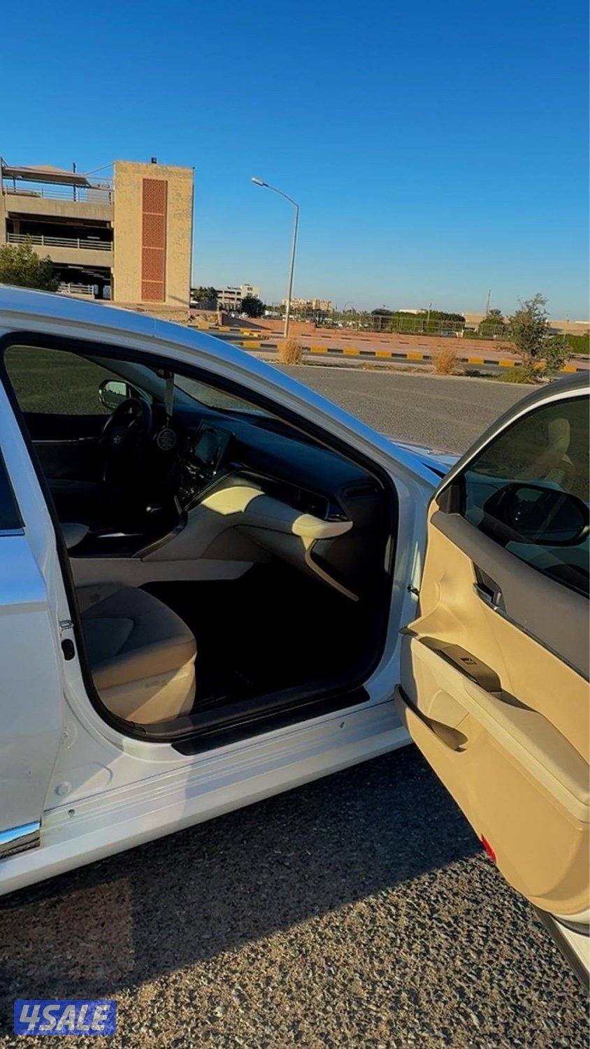 للبيع كامري موديل 2024 الساير المالك الاول5