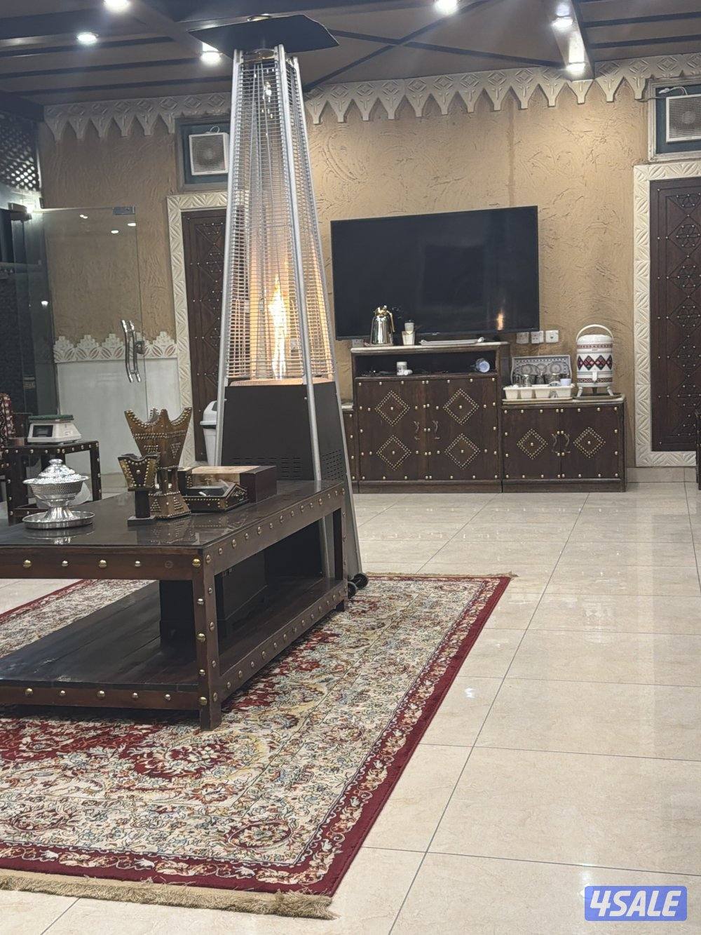 مطلوب ديزاينر للعمل في مصنع حديد0