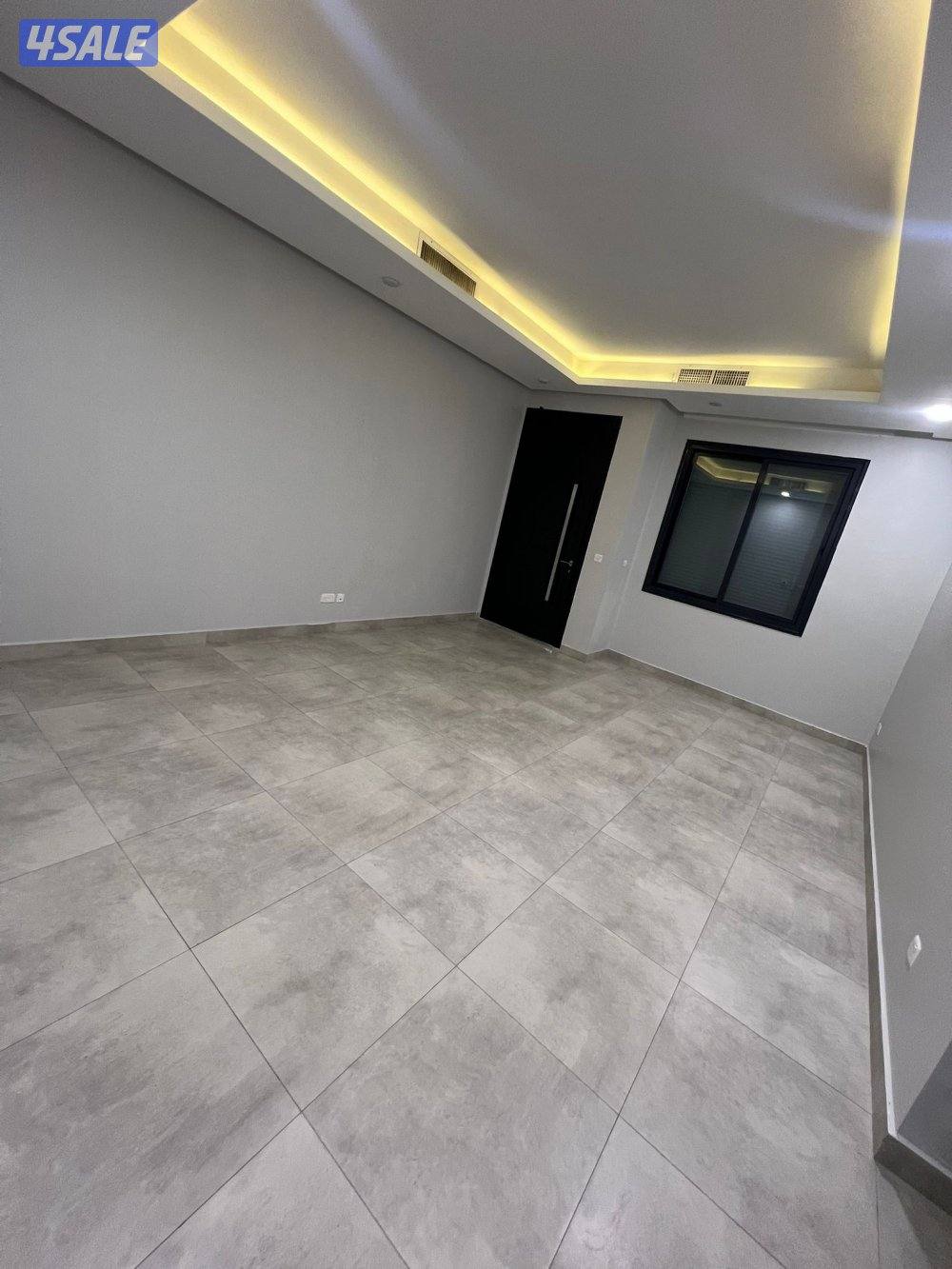 للإيجار  شقه ارضيه مدخل خاص ثلاث غرف نوم وحده ماستر4