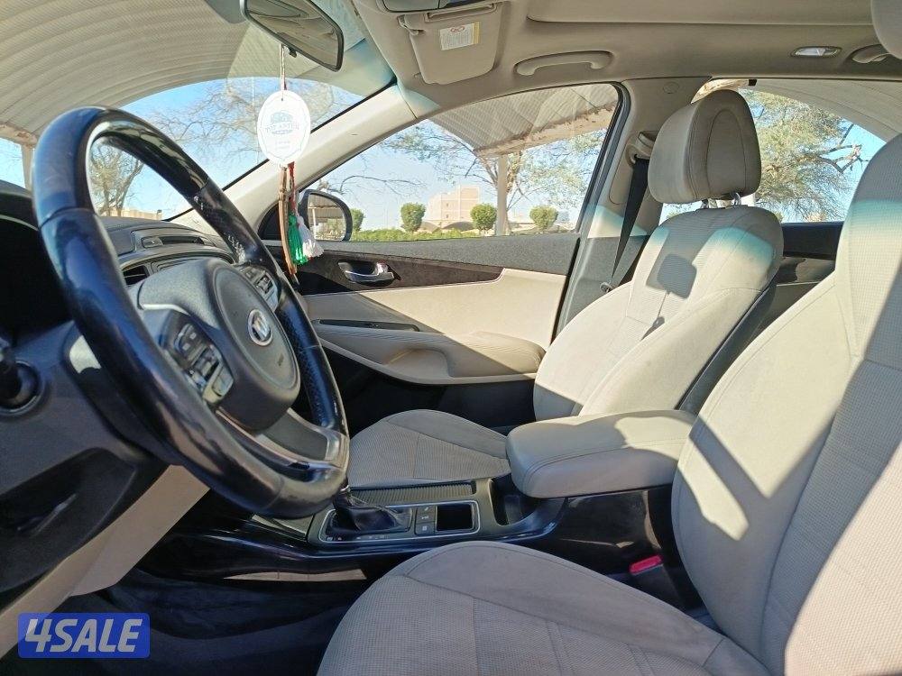 جيب كيا سورنتو 2016 المطوع فل اوبشن بانوراما بصمه كامره بحاله ممتازه7