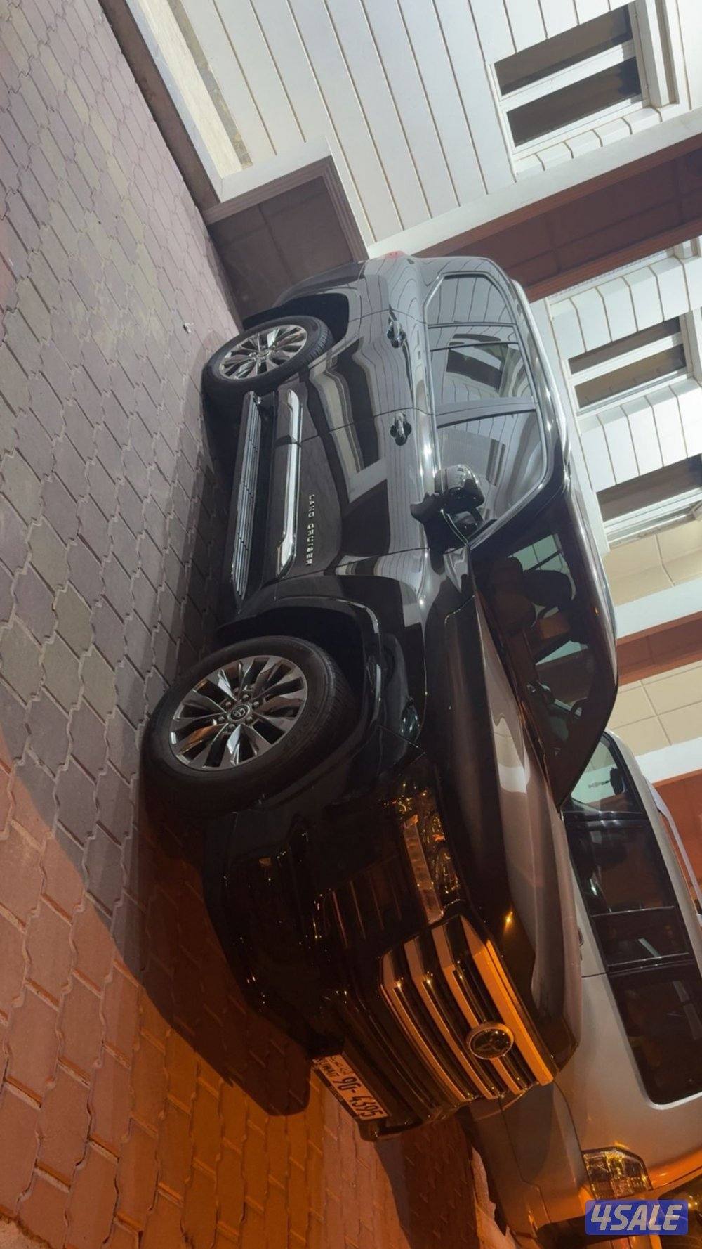 للبيع لاند ٢٠٢٤ اسود ايرو اس ماشي ١٢٠٠٠ توين تيربو1