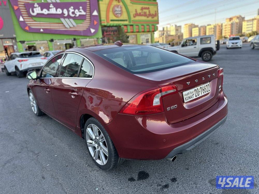 فولفو 2011 S60 شرط الفحص 6 سلندر AWD عداد116 كم سيرفيس وكاله منتظم1