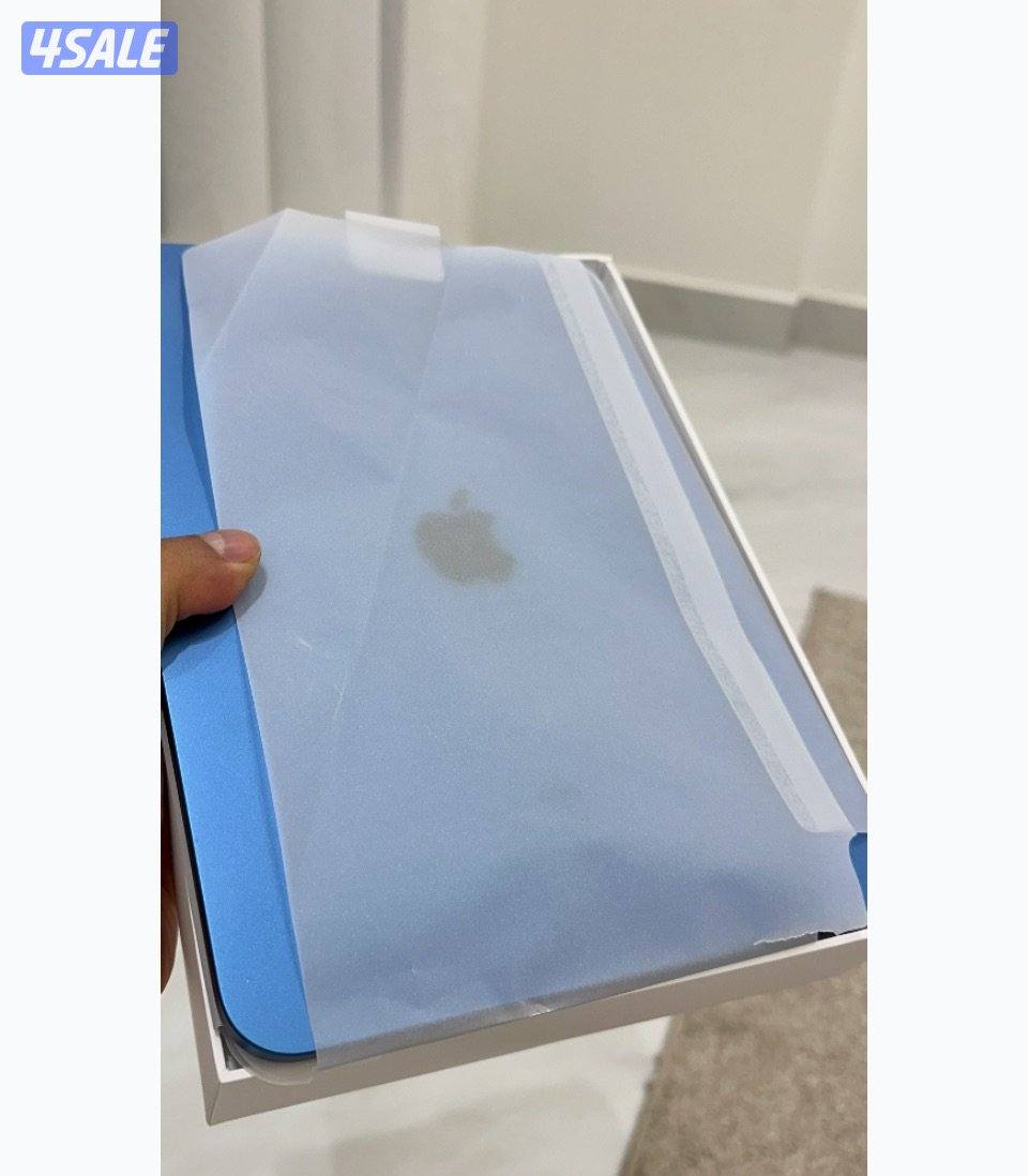 آيباد 10 ازرق مع العلبه غير مفتوح2