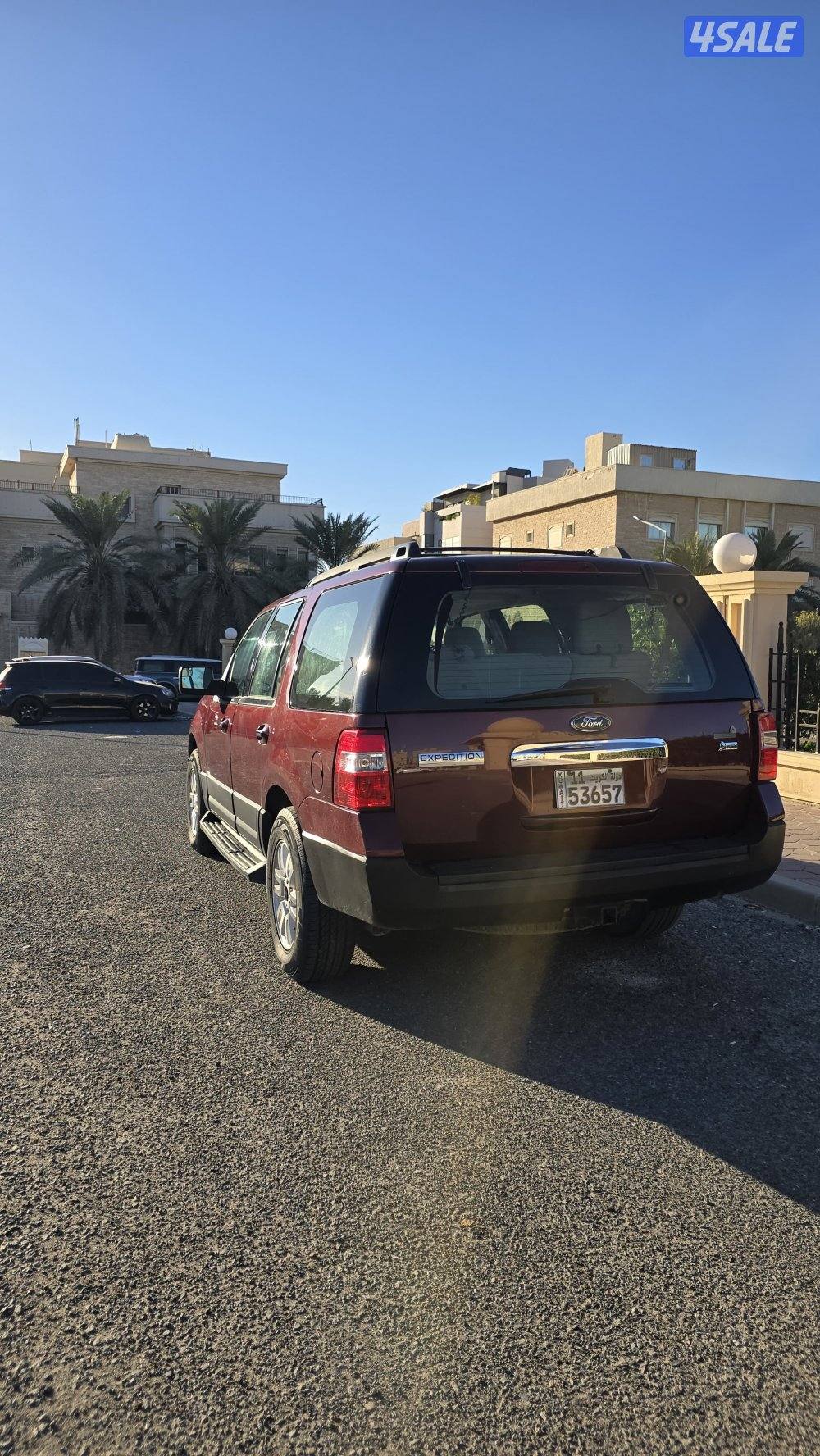 للبيع فورد اكسبديشن 2013 صبغ الوكاله1