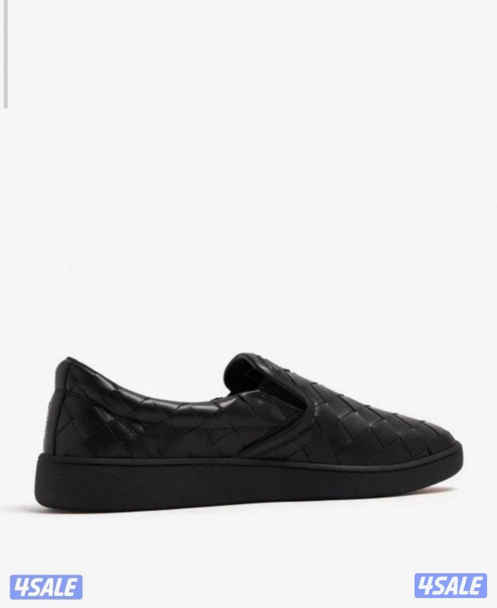 جوتي من بوتيقا الافنيوز سعره ب320 فاتورته معاه جديد بالكرتون ما انلبس4