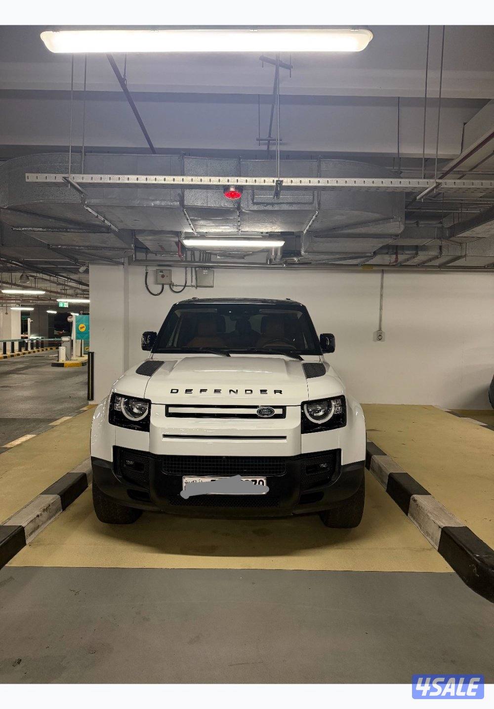 للبيع ديفندر 900