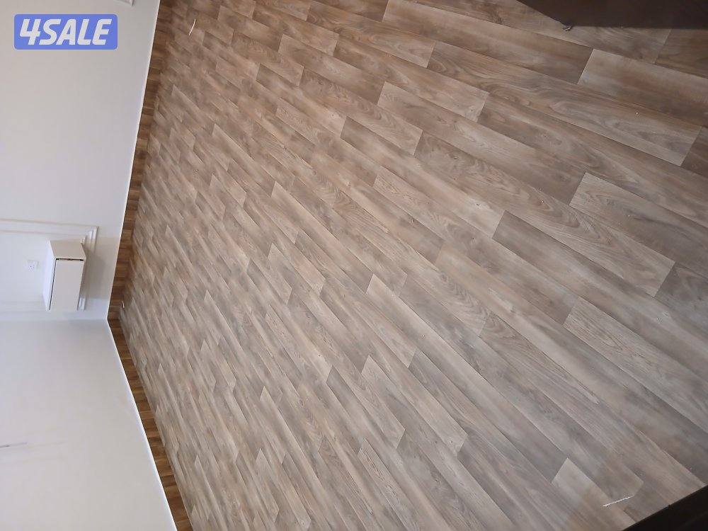 يوجد موكيت خفيف يوجد باركية بلاستك بلجيكي1