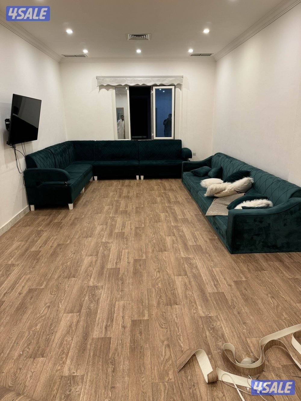 يوجد موكيت خفيف يوجد باركية بلاستك بلجيكي10