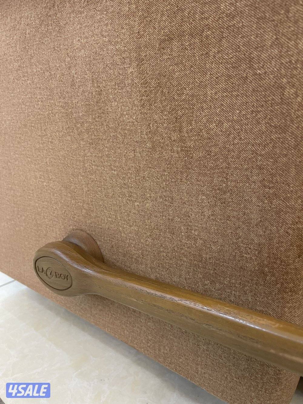 ليزي بوي الاصلي هزاز ويفرد استرخاء الاصلي بحاله جدا ممتازه قوي ومريح2