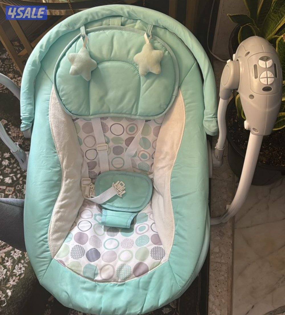 سرير هزاز يعمل بالشحن والبطارية شبه جديد0