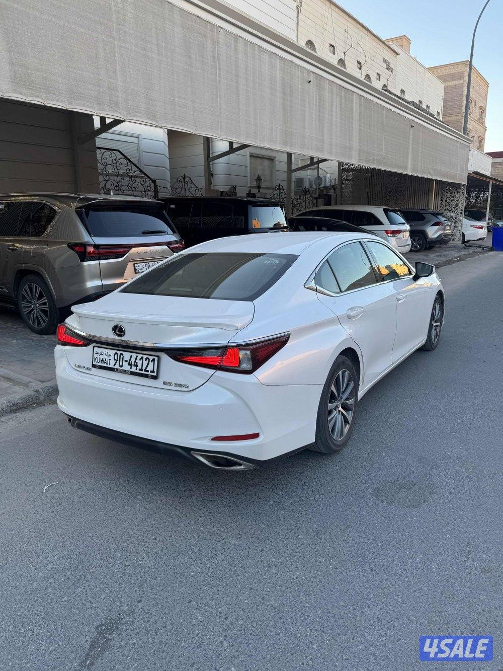 لكزس 2019 es3500