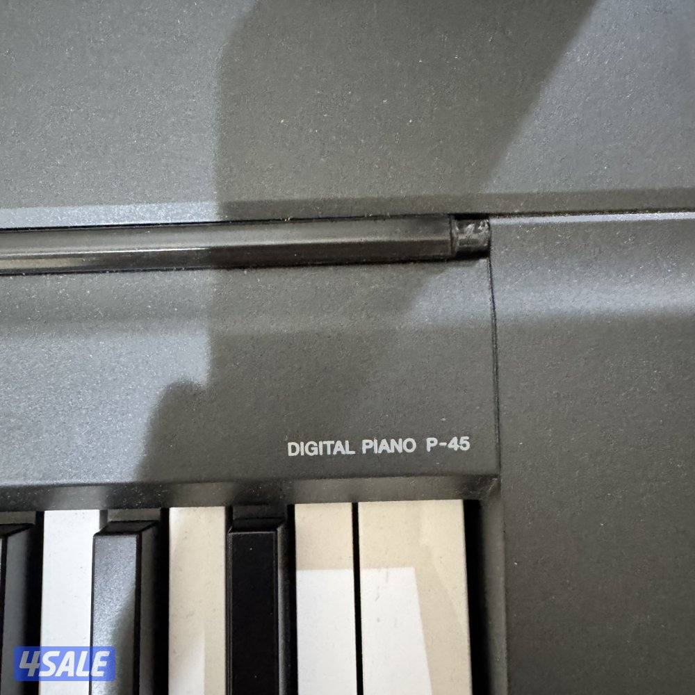Digital Piano Yamaha P-45 with stand, suspension pedal.4