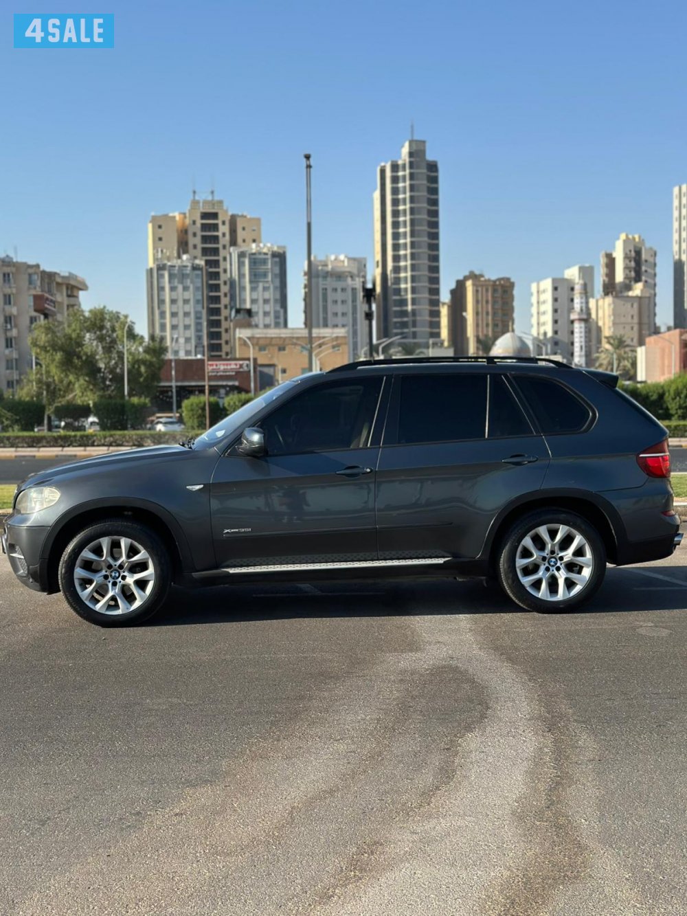 للبيع BMW موديل 2011 X53