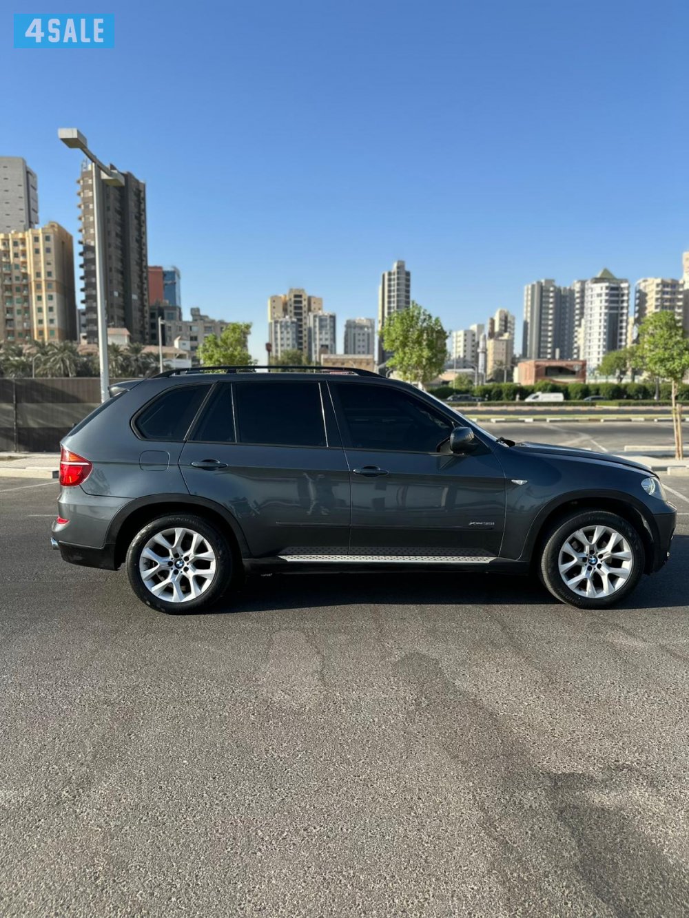 للبيع BMW موديل 2011 X54