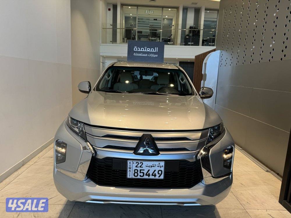 Mitsubishi montero sport0