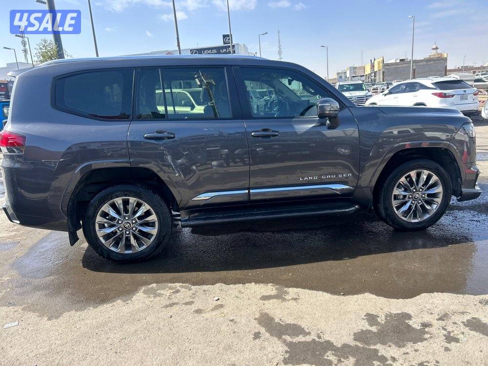 تويوتا لاند كروزر GX.R AEROs
 twin turbo.V6
موديل 20243